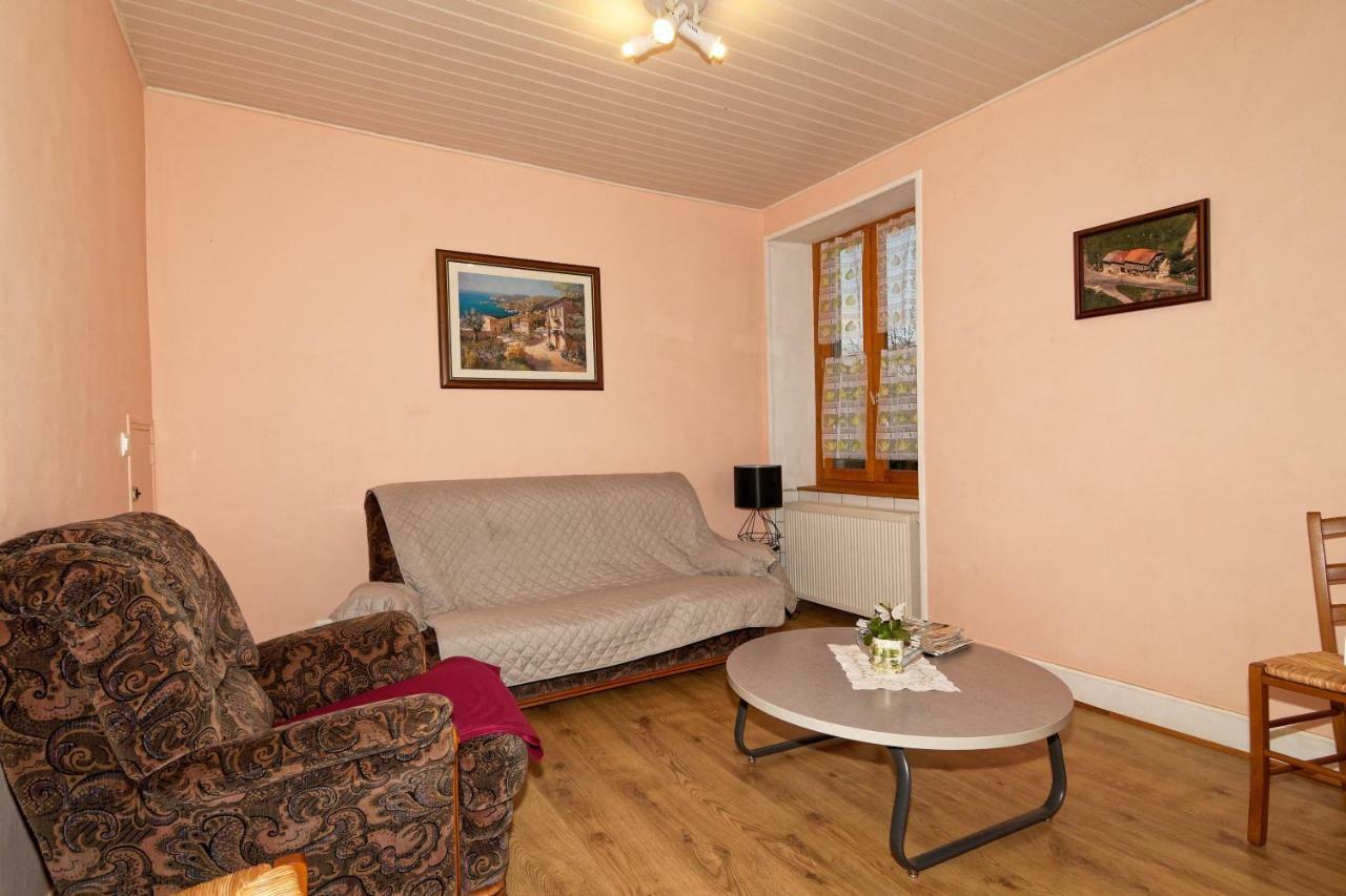 Gite De Sauviat 25 Chemin Du Grand Pacher Le Bourg De Sauviat 63120 Exterior foto