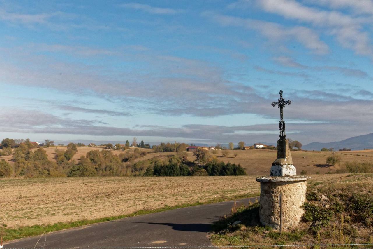 Gite De Sauviat 25 Chemin Du Grand Pacher Le Bourg De Sauviat 63120 Exterior foto